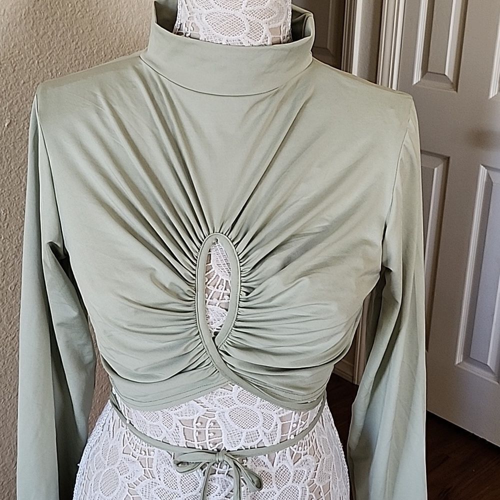 PrettyLittleThing Y2K Coquette Girl Streetwear Crop Top Size XL NEW - Picture 3 of 9